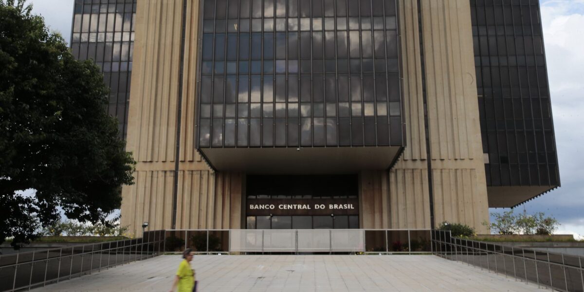 Edifício-sede do Banco Central no Setor Bancário Norte, em lote doado pela Prefeitura de Brasília, em outubro de 1967